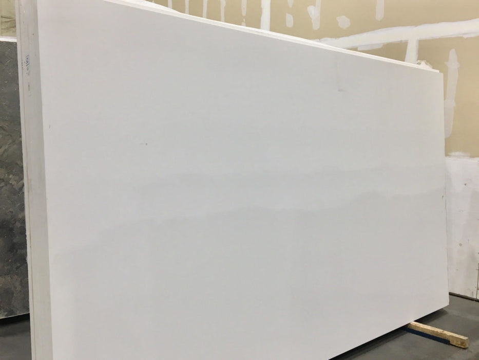 QUARTZ: PURE WHITE 36"X127"